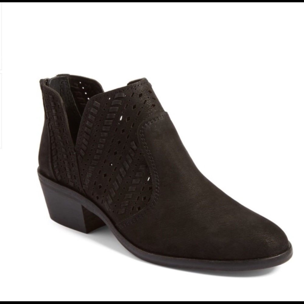 Black Vince Camuto ankle booties, size 6